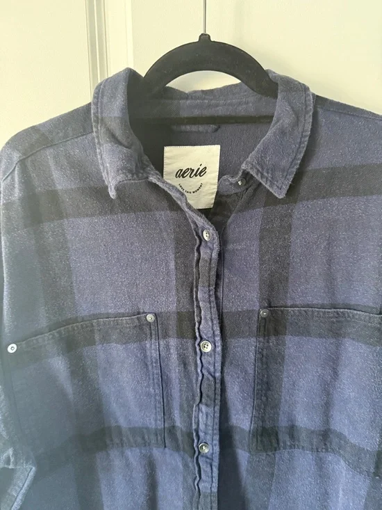 aerie Women's Navy and Black Plaid Button-Down Shirt - Picture 2 of 5